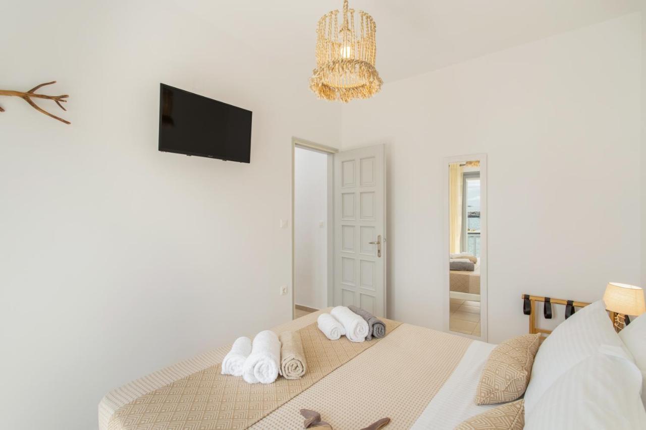 Yialos Rooms Piso Livadi Bagian luar foto