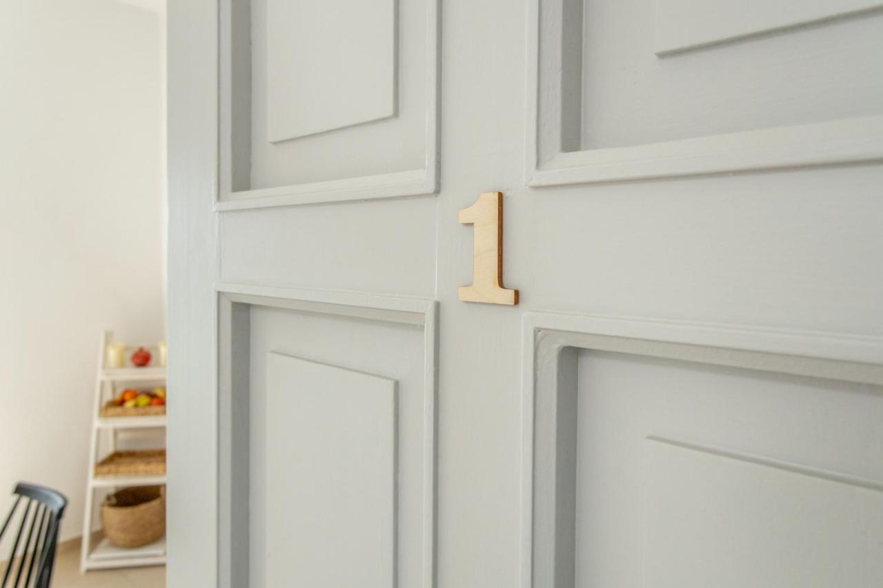 Yialos Rooms Piso Livadi Bagian luar foto