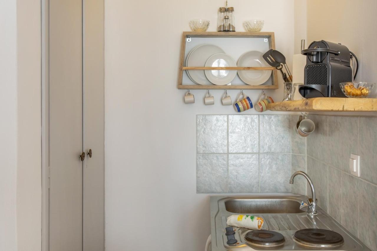 Yialos Rooms Piso Livadi Bagian luar foto