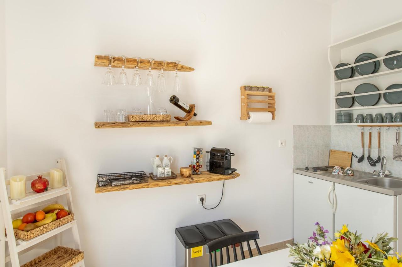 Yialos Rooms Piso Livadi Bagian luar foto